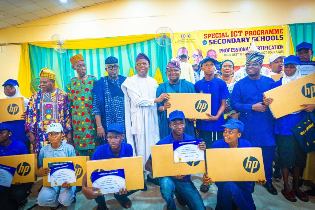 ICT FOR SECONDARY SCHOOL