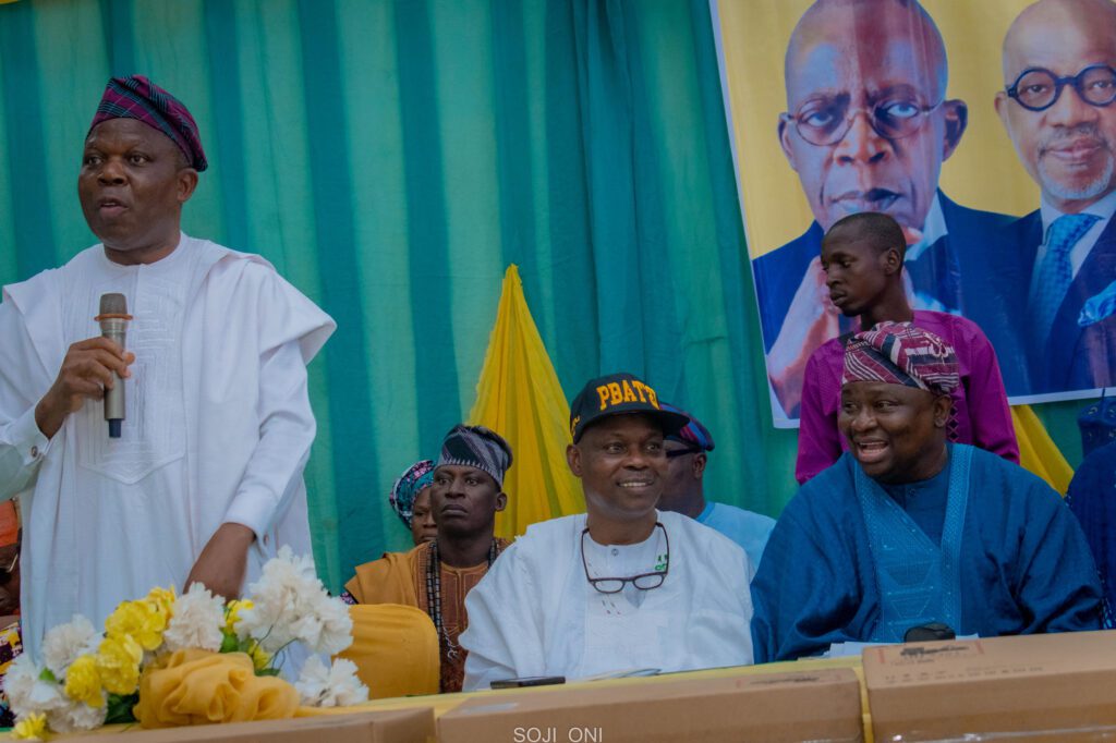 Second ICT Training for Secondary Schools dsc 7933