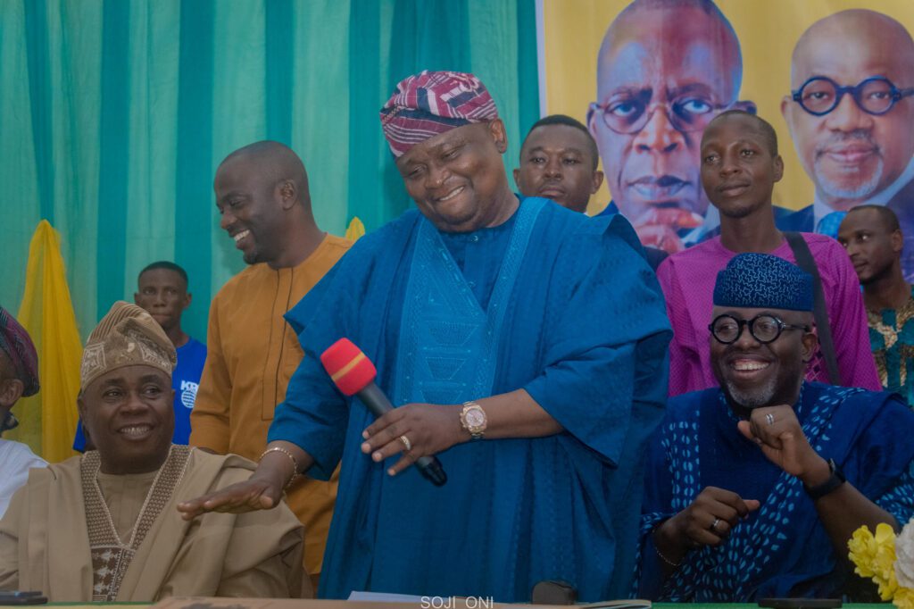 Second ICT Training for Secondary Schools dsc 8003