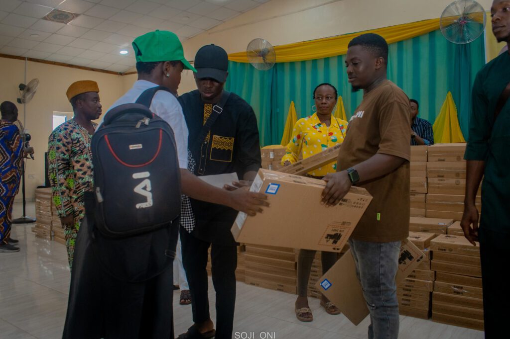 Second ICT Training for Secondary Schools dsc 8046