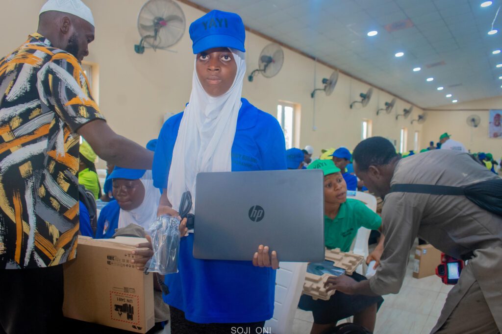 Second ICT Training for Secondary Schools dsc 8076