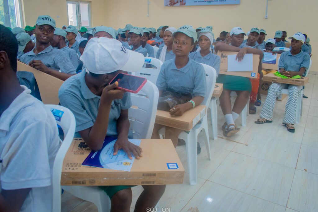 Second ICT Training for Secondary Schools dsc 8102