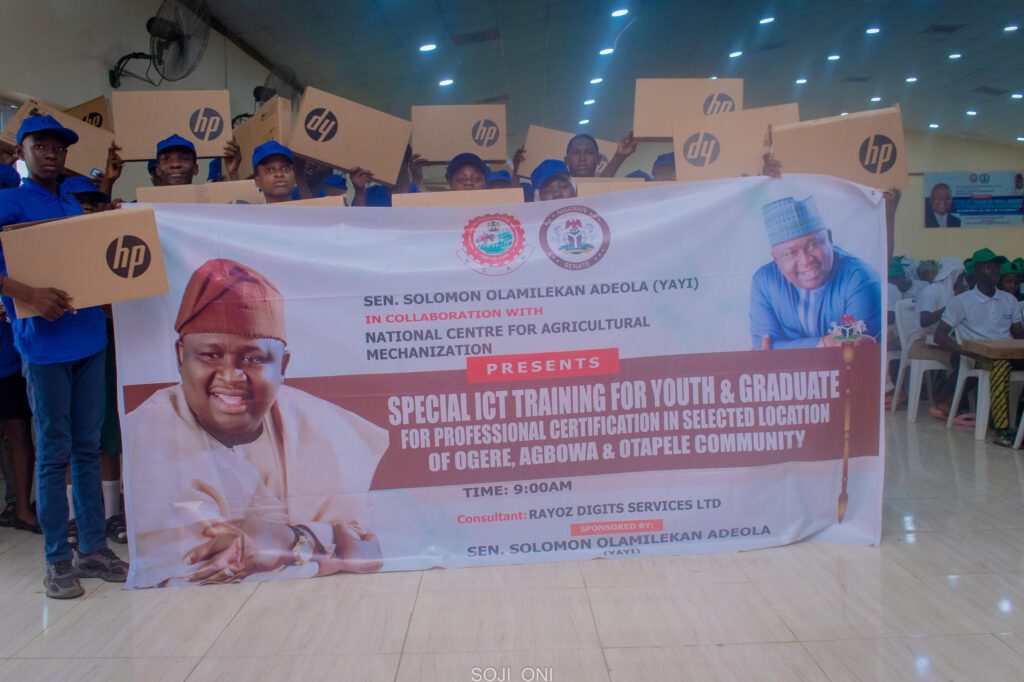 Second ICT Training for Secondary Schools dsc 8117