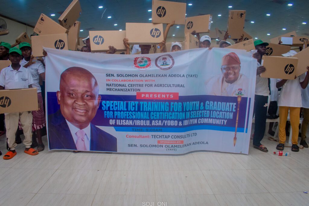 Second ICT Training for Secondary Schools dsc 8121