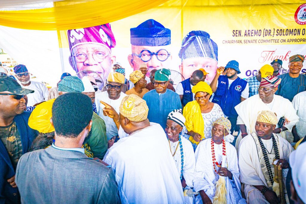 Yewa North Town Hall & Empowerment Tour s7